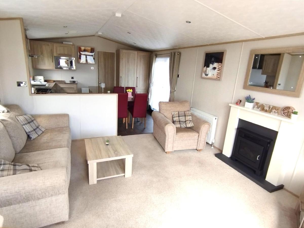 Le Mere Village Caravan Hire * Tunstall (East Riding of Yorkshire)